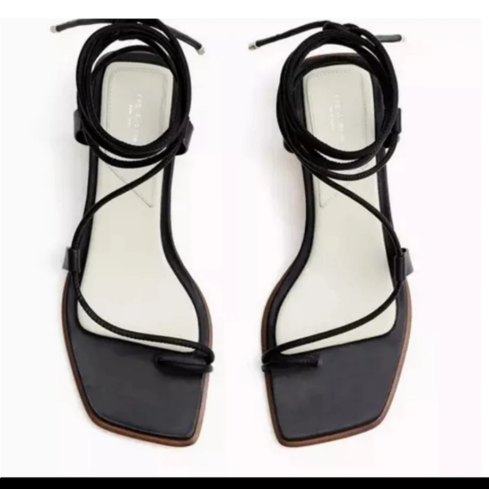 Rag & Bone Cindy Black Leather Sandal New in box with dustbag